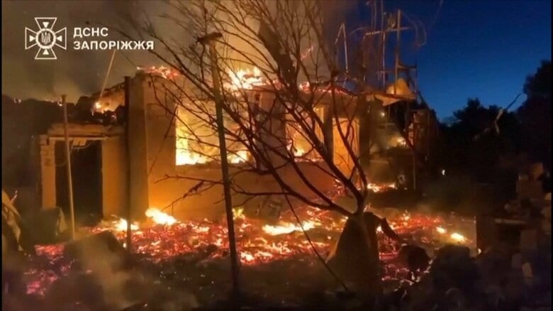 ウクライナ南部ザポリージャ州にロシア軍が攻撃　子ども3人含む約30人死傷　核搭載可能ミサイルも｜FNNプライムオンライン