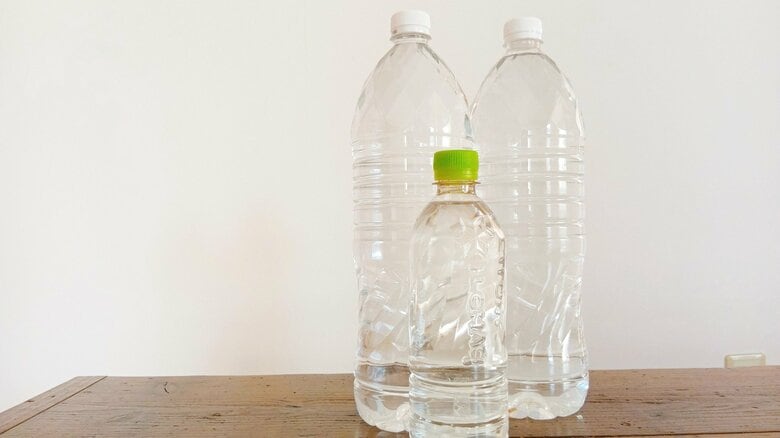 災害時に役立つペットボトルの活用法4選。冬はカイロ、夏は保冷剤に！水の備蓄と合わせて防災力をアップする工夫｜FNNプライムオンライン