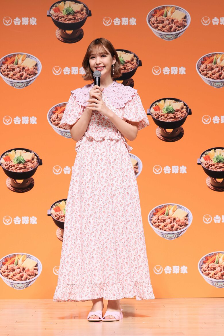 吉野家新商品「牛すき丼・牛すき鍋膳」新CM発表会