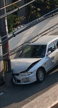 【速報】対向車線にはみ出した車にはねられ歩行者の80歳女性死亡　車を運転していた55歳男逮捕　　大阪・枚方市　　　