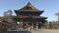 挽回のチャンスに…「善光寺御開帳」に期待高まる門前　限定品やリニューアルも【長野発】