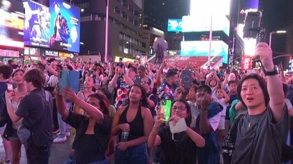アメリカ建国250周年　ニューヨークでカウントダウン　恒例の「ボールドロップ」年越し以外で史上初