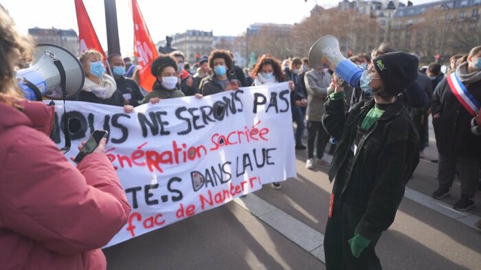 フランスパリ 支援や大学再開を求める学生デモ(2021年1月20日)