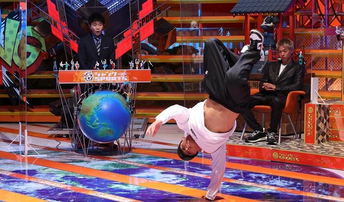 世界を制したブレイキンをスタジオで披露