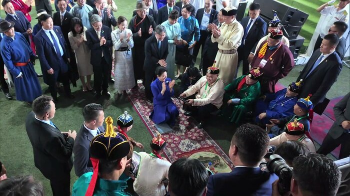 令和7（2025）年7月　「シャガイ」を体験される皇后さま