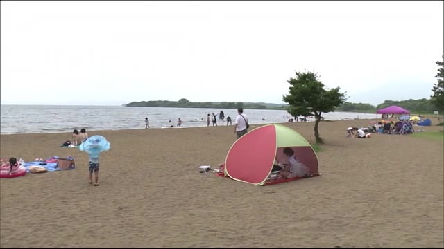 猪苗代湖いつもより静かなコロナの夏…湖水浴場を開設しなかった浜では新装備を使った訓練も<福島県>