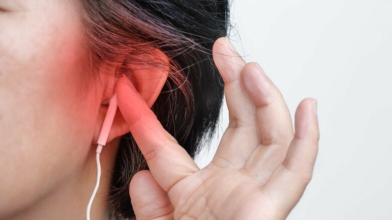 テレワークでの「イヤホン使用」で耳トラブル増加？投稿した耳鼻科医に危険な兆候と対処法を聞いた｜FNNプライムオンライン
