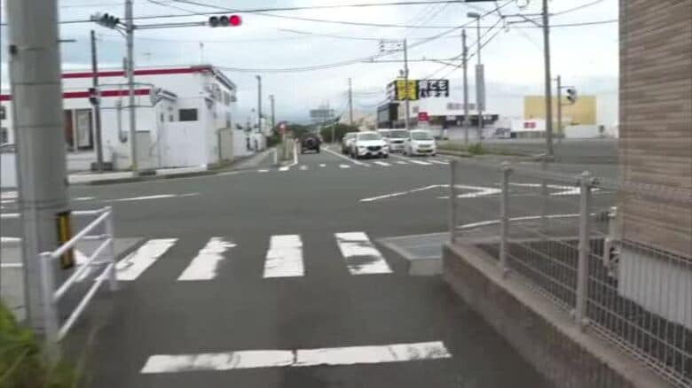 パトカーに追跡された2人乗りの自転車で事故　現場から逃走した10代の男を逮捕（鳥取市）｜FNNプライムオンライン