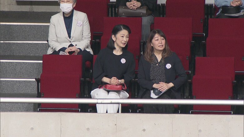 ボッチャの大会を観戦される紀子さま
