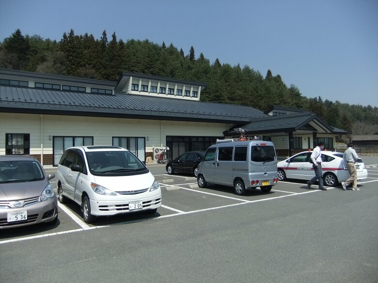 取材団と福島県警の集合場所