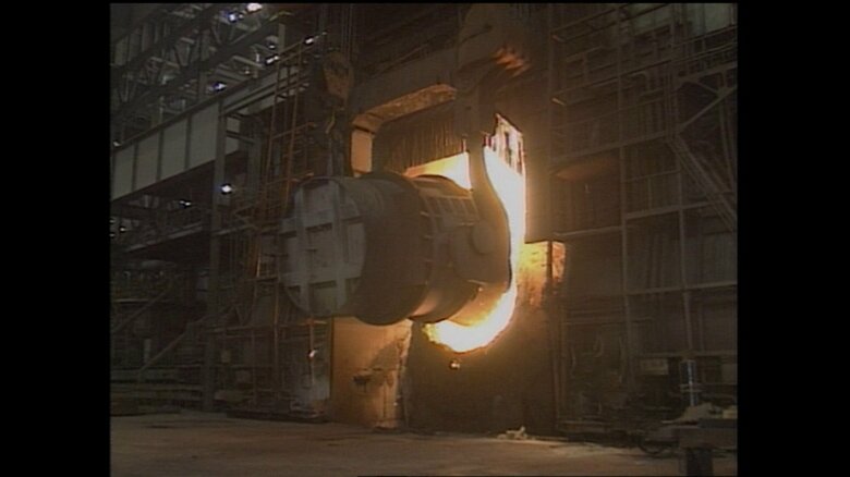 日本製鉄（旧新日鉄）の支援で作られた宝山鋼鉄の製鉄所（上海 1989年）