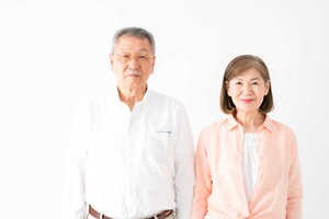 7割が「子供と同居か近居」を望み、80歳以上も「自分で運転」 イマドキの高齢者の本音