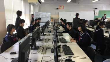 テクノロジーは学校教育を救うのか? 柴山文科大臣に直撃インタビュー