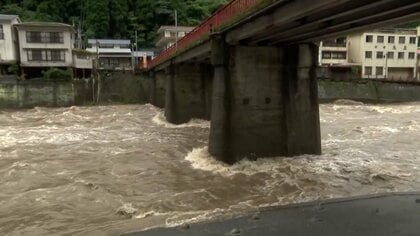 九州で線状降水帯が“同時多発”　川が氾濫　温泉街に濁流…再び「ダブル台風」発生へ　来週は列島各地で危険な暑さか