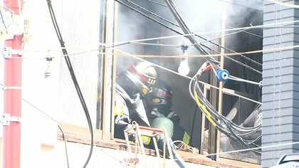 「仏壇のろうそくと線香に火…目離したら燃え広がった」JR平塚駅前のとんかつ店兼ねた住宅で火事　住人の高齢女性けが