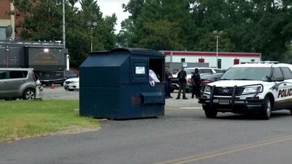 大学の学生寮付近で銃撃事件　5人が負傷、うち1人重体　大学の声明で「複数の容疑者」が関与か　アメリカ