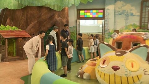両陛下　アジア大会のバスケ女子を観戦　ジブリパークでは陛下の携帯電話で記念撮影も