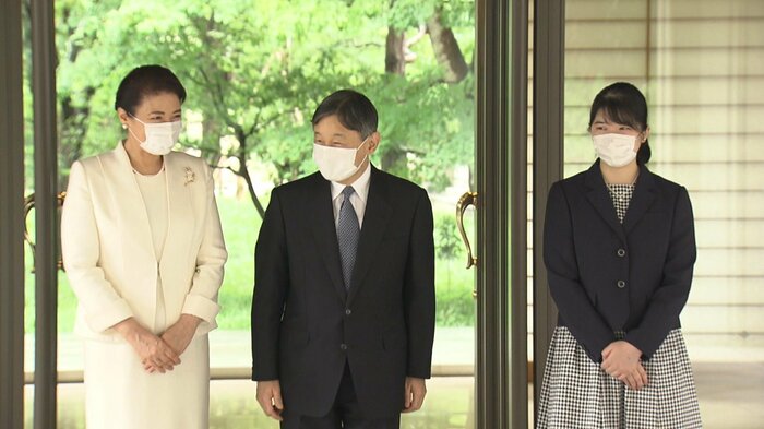 皇居に引っ越された天皇ご一家(9月6日)