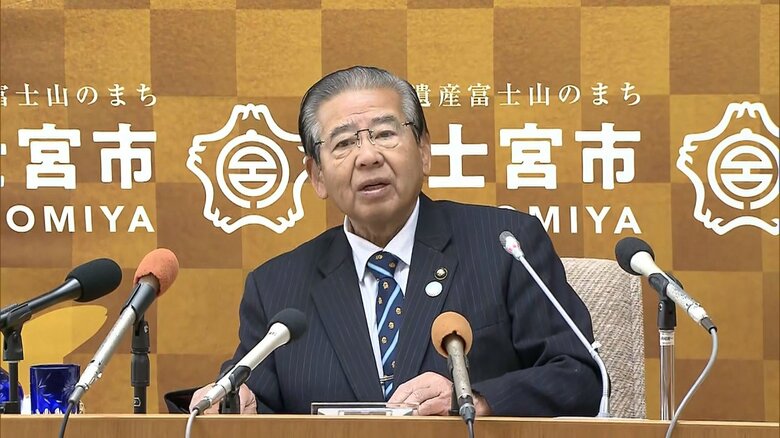 冬の富士登山「罰則を徹底するよう要請したい」　以前「隊員も命懸け。富士山を甘く見ている」と怒りをあらわにした富士宮市長　改めて閉山期における救助の有料化を主張｜FNNプライムオンライン