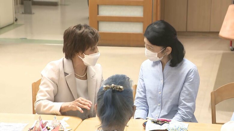 原爆養護ホームで被爆者と交流された　8月11日