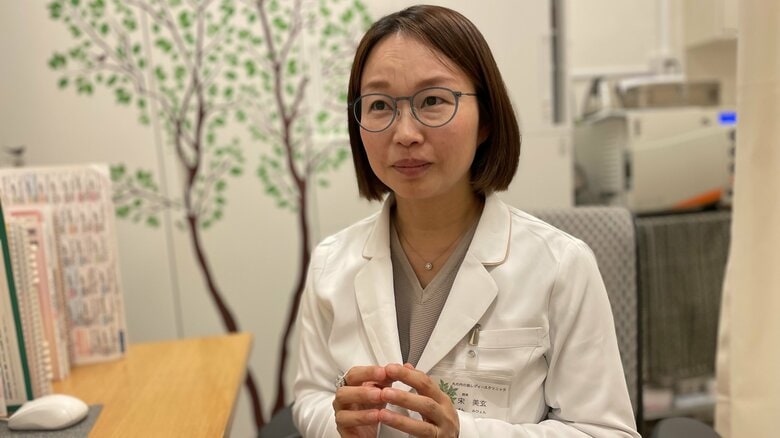 海外とのギャップに困惑した宋先生。勉強し直してセックスについての本を執筆。すると大きな反響が