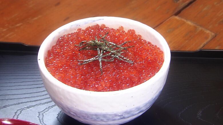 今が旬の北海道の秋の味覚「イクラ」