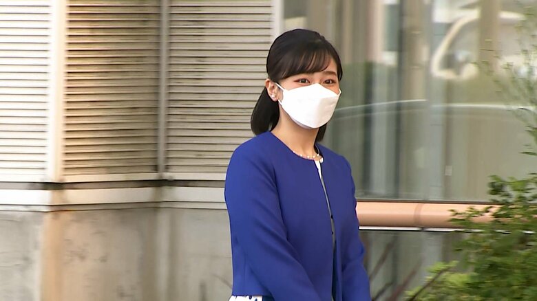 9月29日　鳥取空港に到着された佳子さま