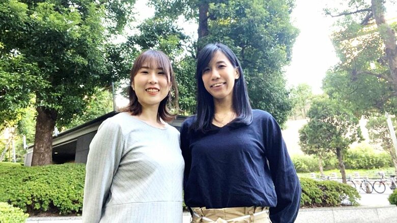 田中沙弥果さん（左）と斎藤明日美さん（右）