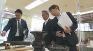 富山大空襲と“同じ夜”に空襲受けた新潟・長岡市で富山の空襲資料を展示　富山県内の超党派議員が視察
