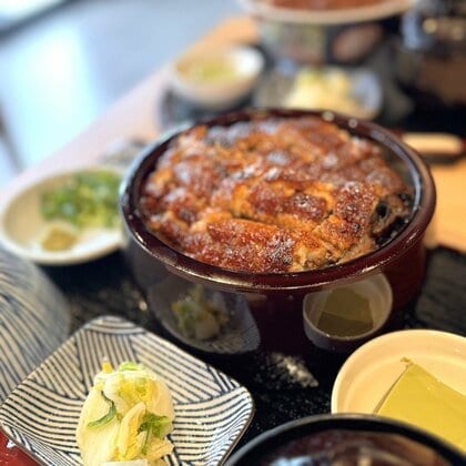 外はパリッ中はふっくら…熱田の人気うなぎ店が伏見に進出 朝捌きうなぎの絶品ひつまぶし