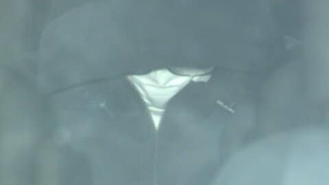 置き時計に隠しカメラで女性とのわいせつ行為盗撮か　男を逮捕