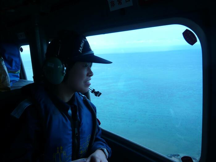 巡視船に乗り組んでいた時の私。西日本豪雨の時は夫婦ともに海上保安官で、災害時は「出動するもの」という意識でした。