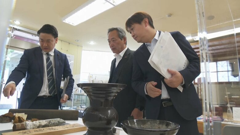 富山大空襲と“同じ夜”に空襲受けた新潟・長岡市で富山の空襲資料を展示　富山県内の超党派議員が視察｜FNNプライムオンライン