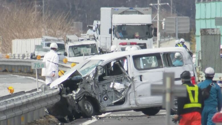 「霧がやばいなと…」濃霧の上信越道で48台絡む多重事故　1人死亡・30人重軽傷　過失運転致傷の疑いで男女15人書類送検　捜査に5カ月余り｜FNNプライムオンライン