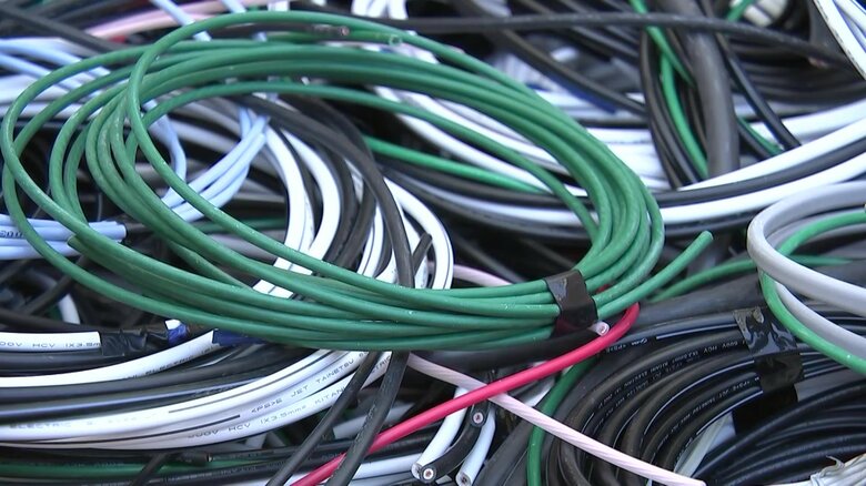 ゼスト電工で保管されている廃棄電線