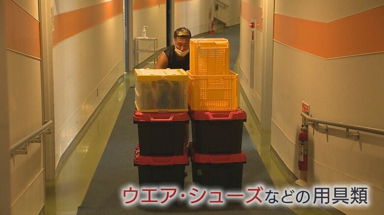 用具類をデンカビッグスワンスタジアムに運ぶ