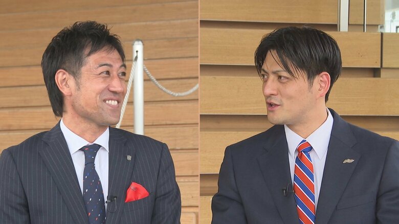 アルビレックス新潟・営業部 野澤洋輔さん（左）　新潟アルビレックスBB 佐藤公威選手（右）