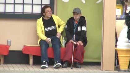 悲しきゲーム芸人、父になるーー認知症の父ががんに…フジタと父の突然の別れ