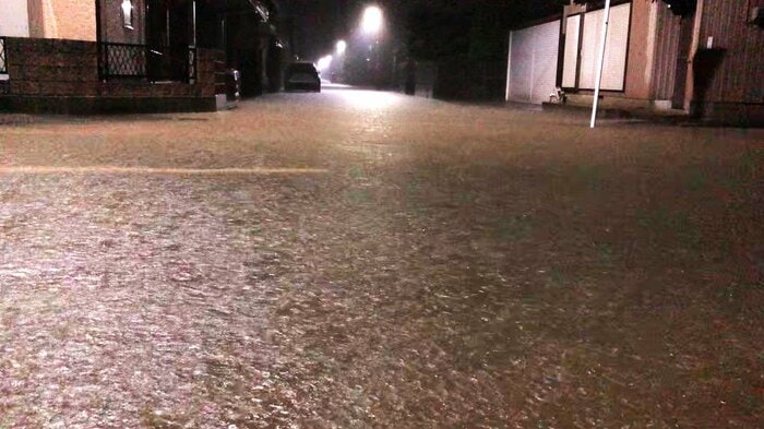 丸岡城周辺では29日深夜に道路が冠水