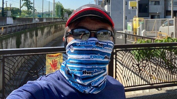 筆者はバフを着用してランニング