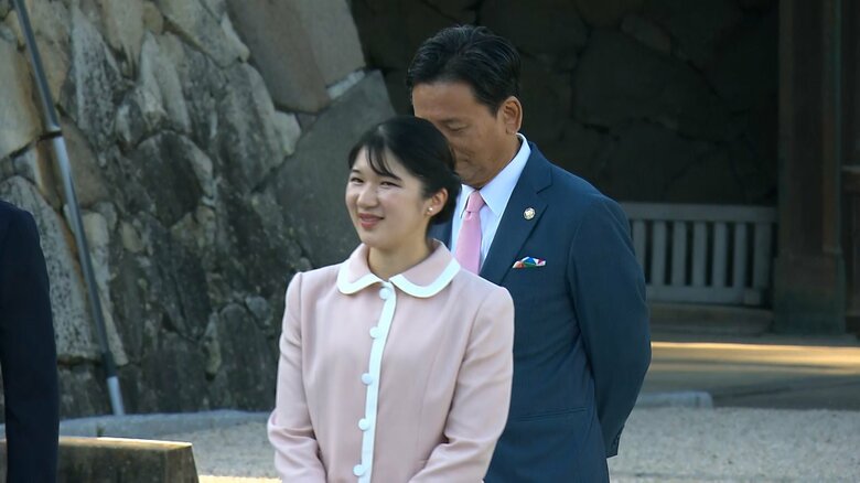 佐賀城を視察される愛子さま　10月11日