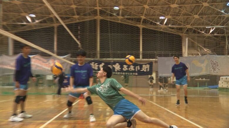 スパイカーからリベロへ転向・瀬川颯太選手（3年）