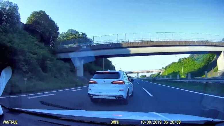 「停止させられた時点で既に“暴力沙汰”」もし、あおり運転の被害に遭ったら?対処法を聞いた