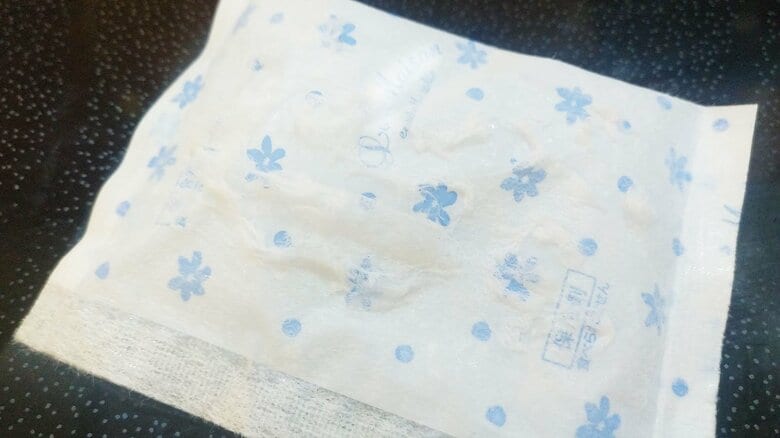 表面がボロボロになったら処分を（特集班撮影）