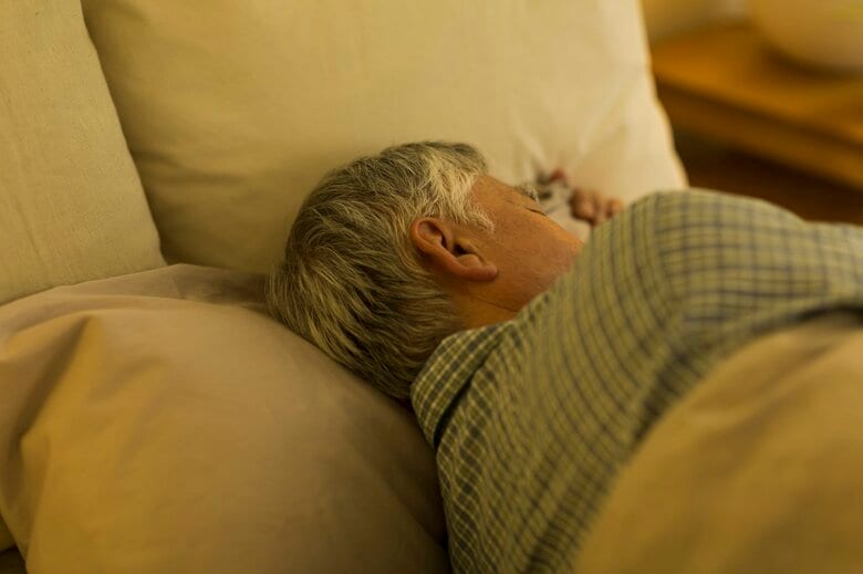 眠れない人はセロトニン不足の可能性も（画像：イメージ）