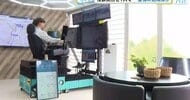 【変わる建設業界】ショベルカーから遠く離れて操作　オペレーターは安全に快適に２台を操る
