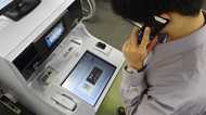 「携帯」や「マスク」を検知…AIで“振り込め詐欺”を防ぐ国内初のATM 詳しい仕組みを聞いた