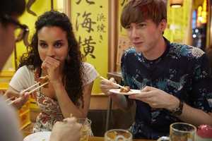 リアルな日本を手軽に体験! 外国人が絶賛する「居酒屋」…その秘密に迫る