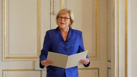 【速報】ノーベル文学賞はカナダ人作家のアン・カーソンさん　村上春樹さんは今年も受賞ならず