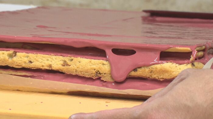 チョコレートと3種類の生地で作る「テルゴ」